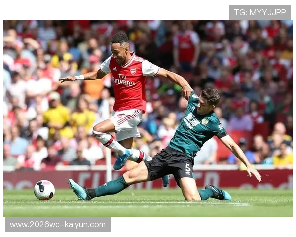 围绕每日足球推荐专家深度解析赛事趋势与投注技巧策略分享助赢稳